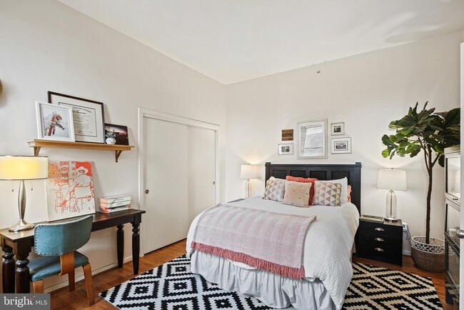 Photo - 1211 Light St Unit 308