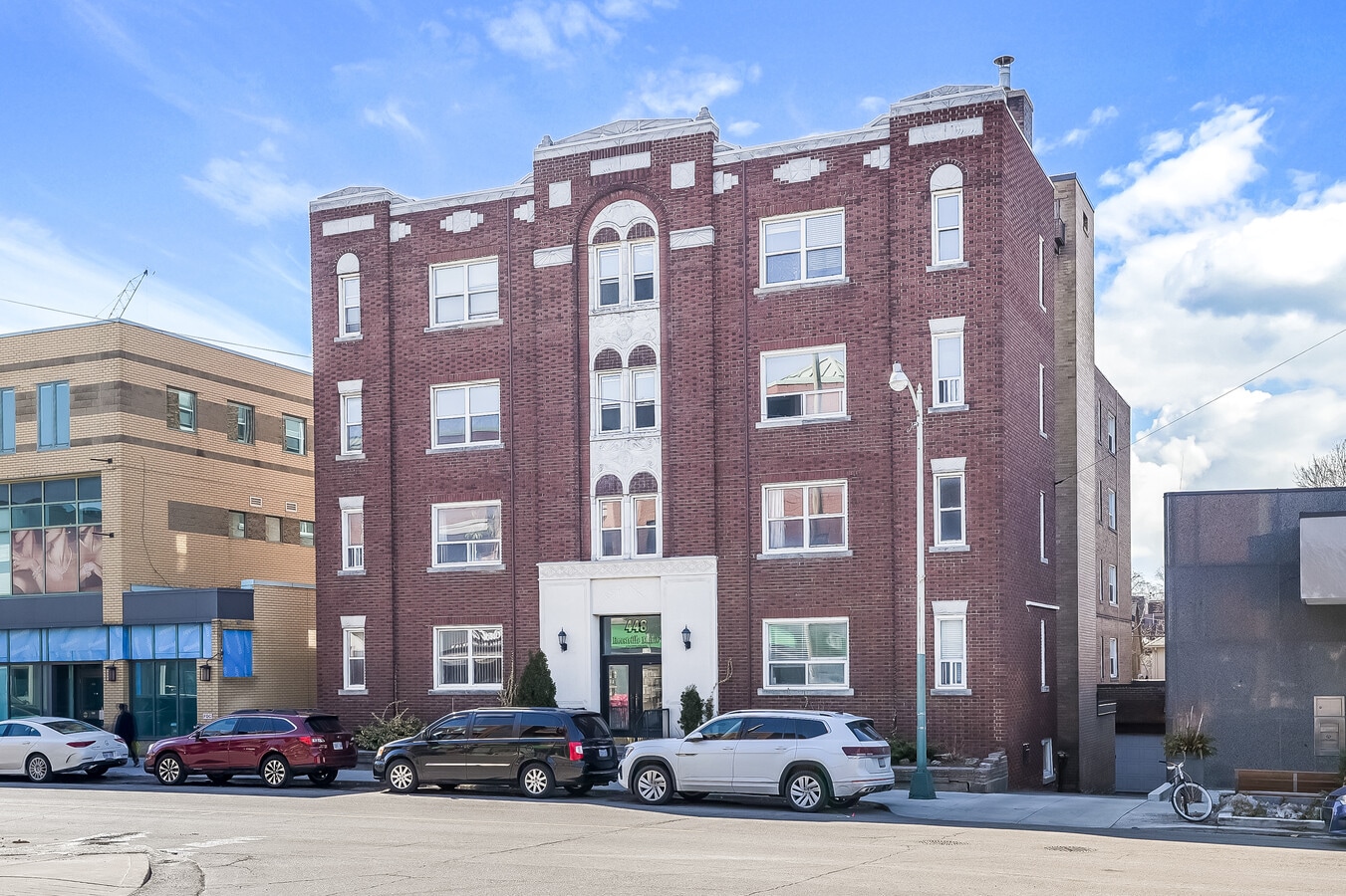 Photo - 464 & 448 Spadina Rd