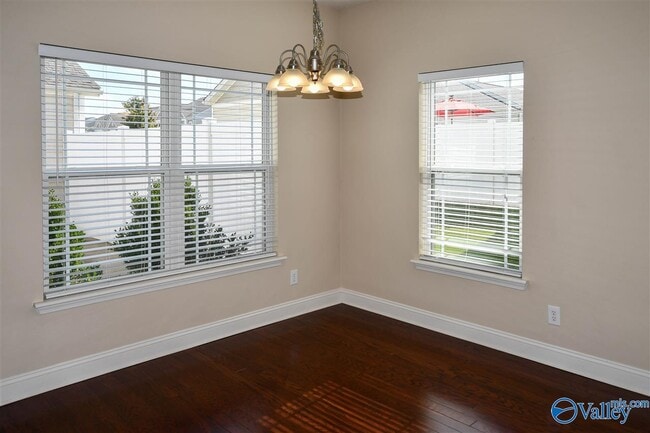 Photo - 412 Prom Dr SW