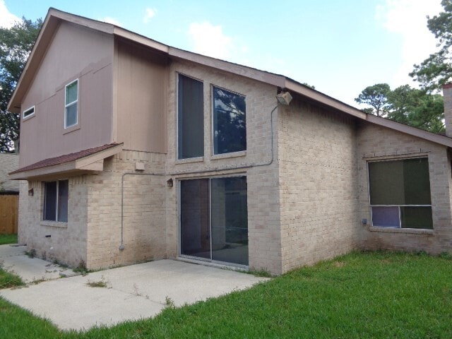 17631 Seven Pines Dr