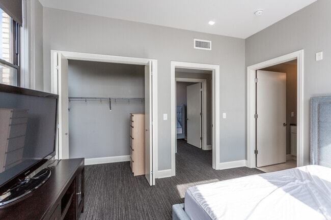 2BR 1,211 SF - Master Bedroom