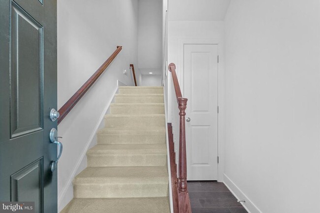 Photo - 44027 Etna Terrace