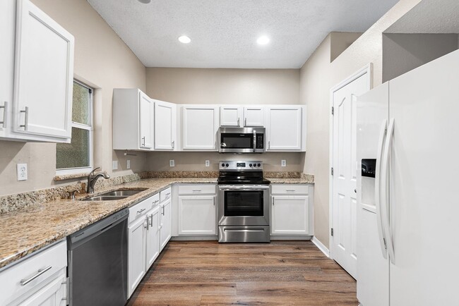 Photo - TAMPA TOWNHOME IN GATED COMMUNITY!