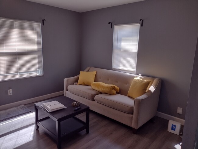 Photo - 8837 Bobb Ave