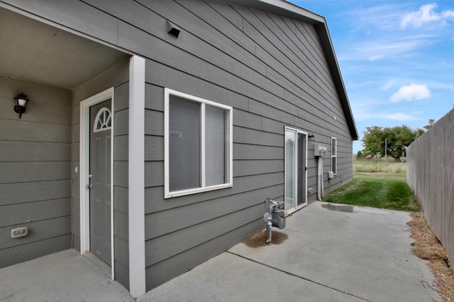 Photo - 1290 Curtis St