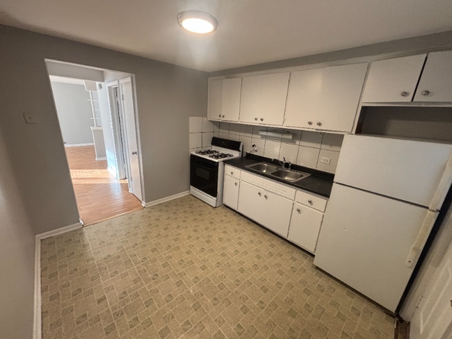 Photo - 2104-2108 S 17th Ave Unit 2104-1E