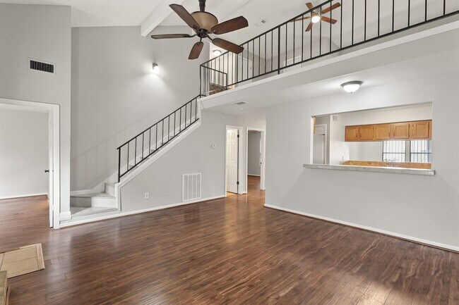 Building Photo - 12322 Wild Pine Dr Unit C