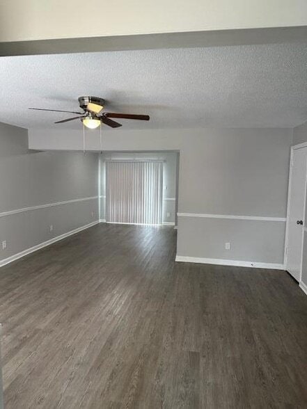 Photo - 661 Village Green Dr