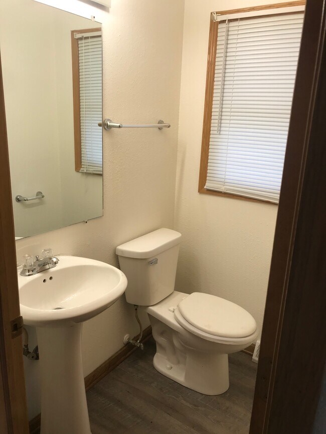 10439 W Donna Dr Unit 3
