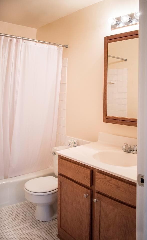 Photo - Tonkaway Apartments