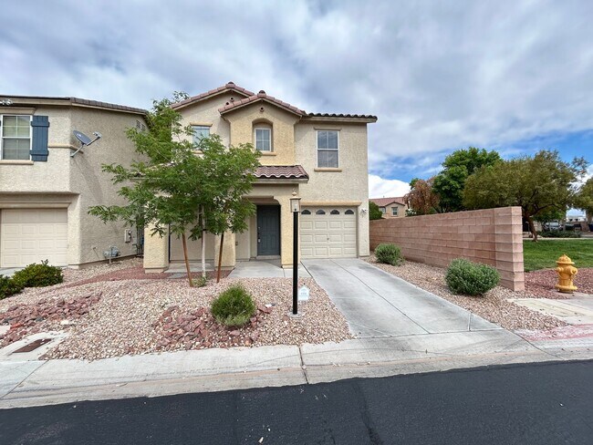 3 Bedroom 2.5 Bathroom Silverado Ranch Home! - 3 Bedroom 2.5 Bathroom Silverado Ranch Home!