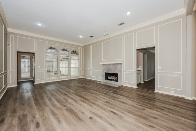 Photo - 317 N Fountain Gate Dr