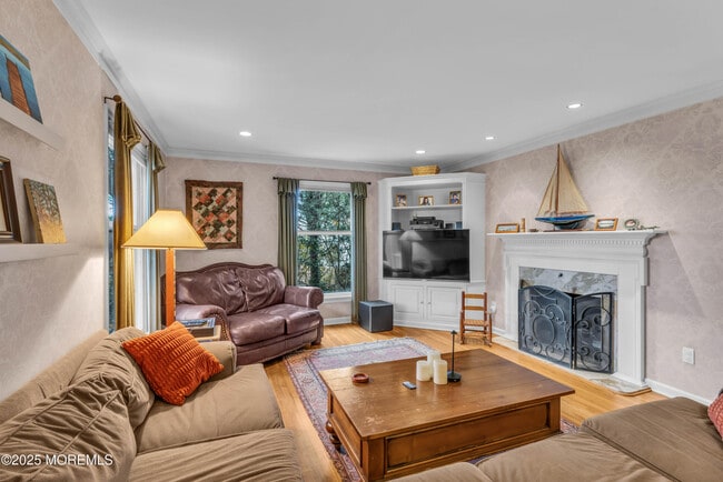 Photo - 2420 Cedar St