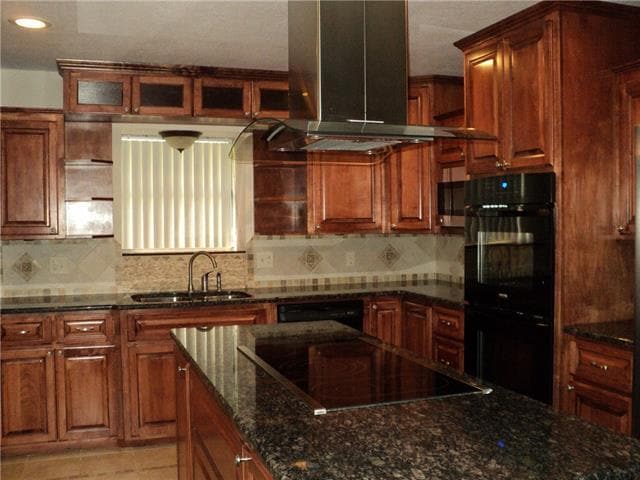 Photo - 4617 Catclaw Dr