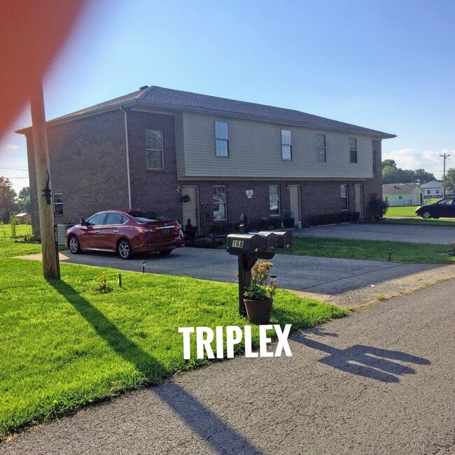 Building Photo - 168 Dunbar Ln Unit TRIPLEX