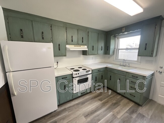 Photo - 40 S Bedford St