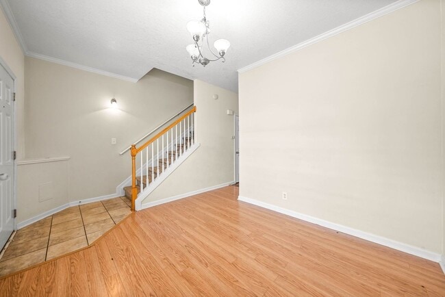 Photo - 2 Bedroom Condo For Rent With Community Swimming Pool!