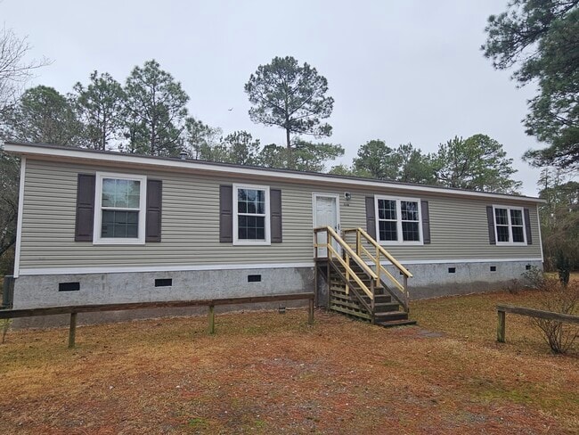 Photo - 1346 Sandy Ridge Way NE