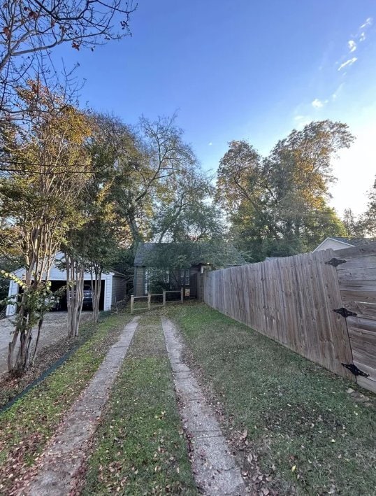 Photo - 208 W 1st St