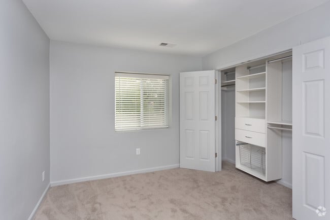 2BR, 1BA - C2 - 1056 SF