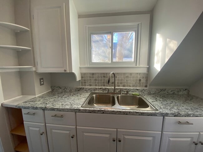 Photo - 67 Boynton St Unidad 2ND Floor