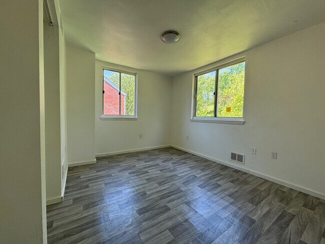 Photo - 3401 Miles Ave