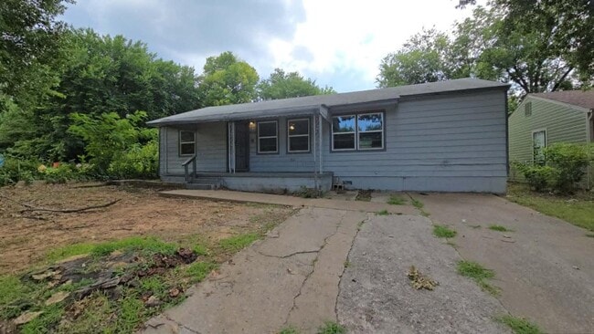 Building Photo - 4522 N Johnstown Ave