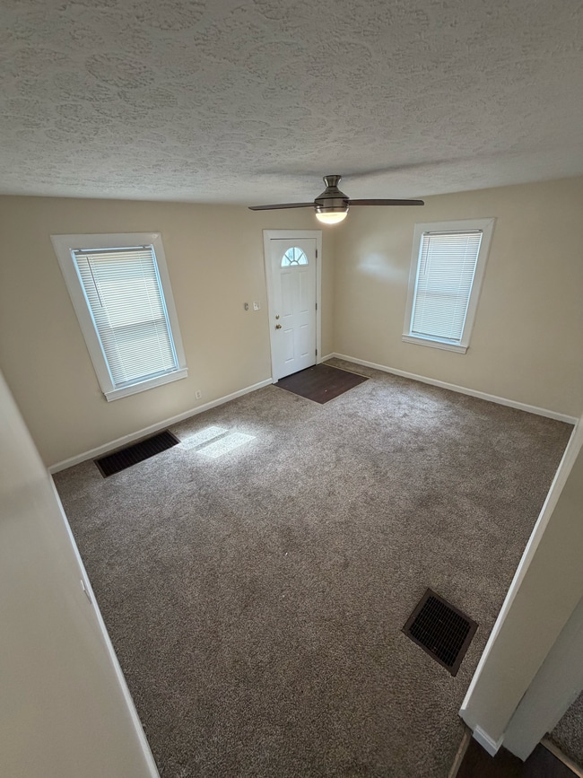 Photo - 2811 Narragansett Dr