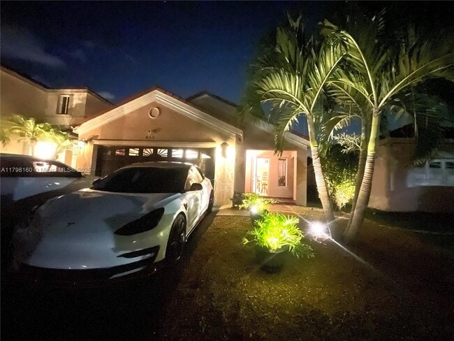 Photo - 855 San Remo Dr House