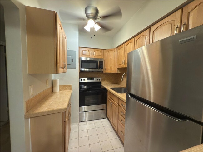 Photo - 600 Layne Blvd Unit 117