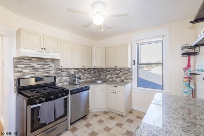 Photo - 617 Washington Ave