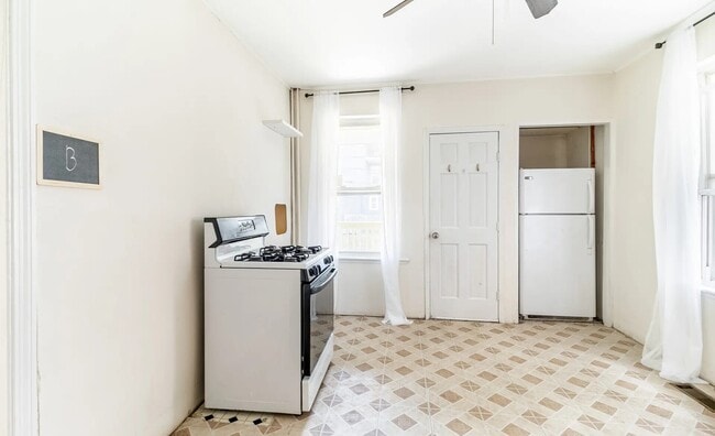 Photo - 20 Howell St