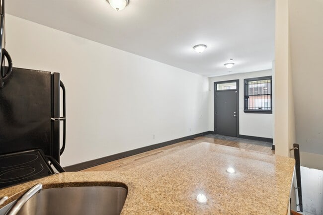 Photo - 1947 N Gratz St Unit 1