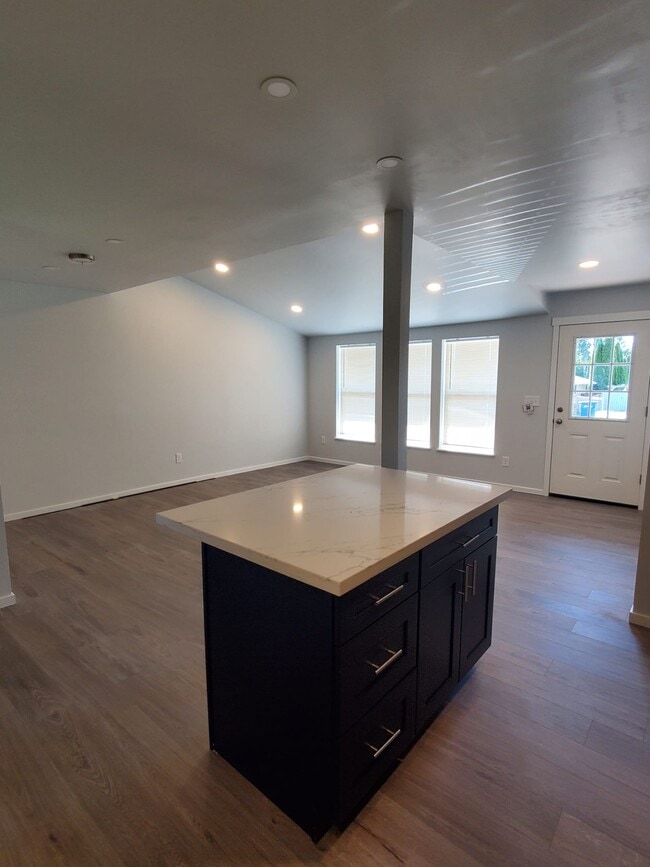 Photo - 12402 8th Ave SW