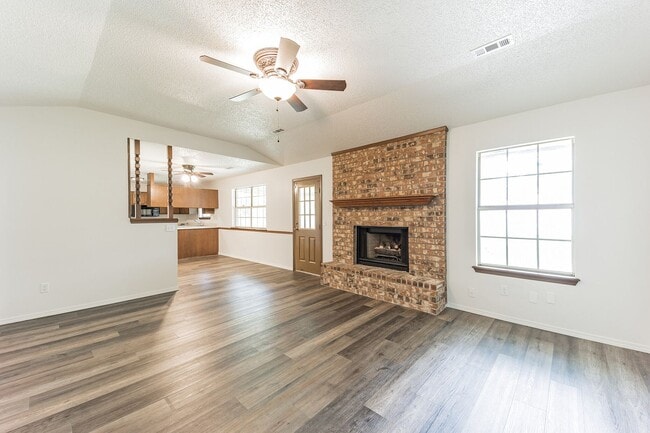 Photo - 3/ 2  Home for Rent!