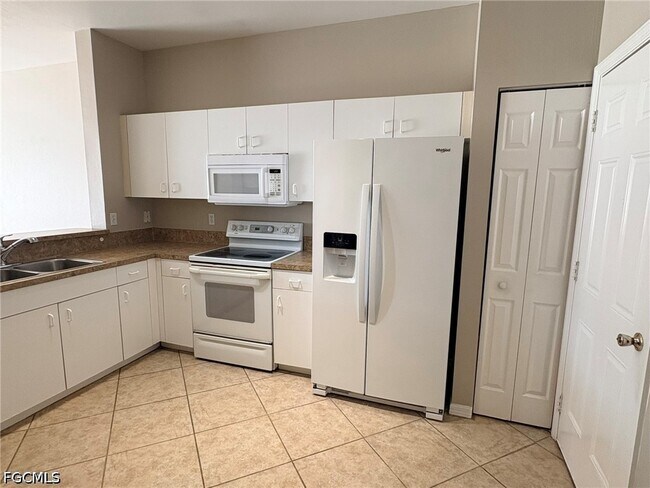 Photo - 3643 Pine Oak Cir