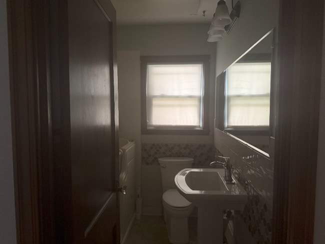 Photo - 50 S Washington St