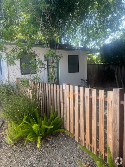 Building Photo - 1821 Chino St Unit B Rental