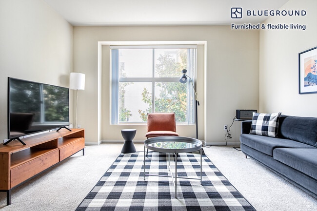 Photo - 100 McLellan Drive Unidad FL2-ID496