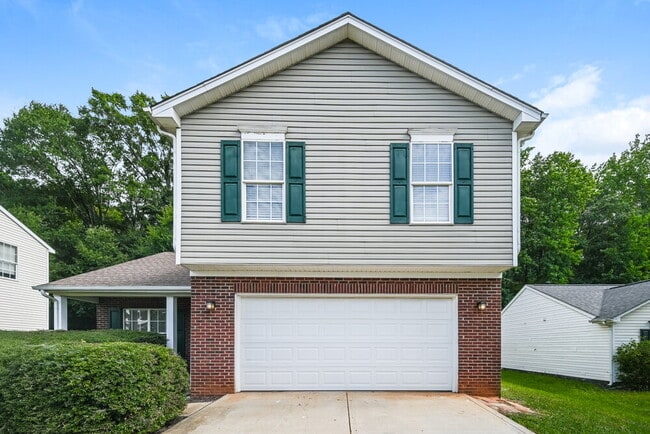 Building Photo - 2070 Chapel Creek Rd