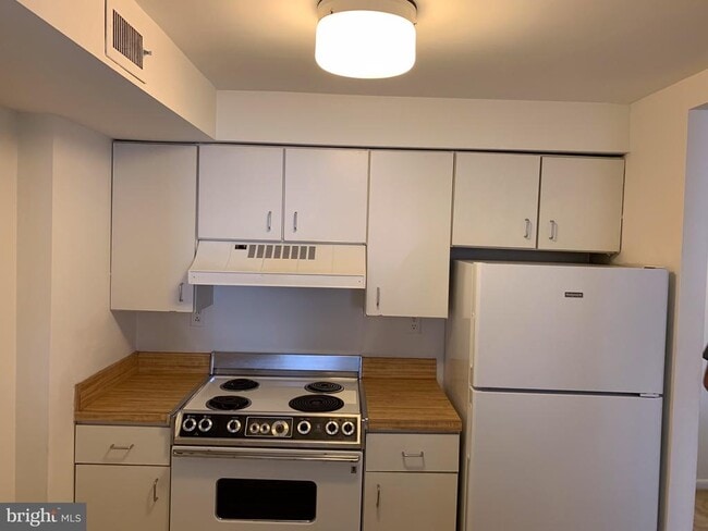 Photo - 1205 Locust St