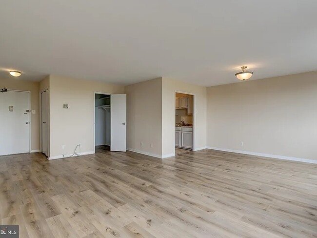 Photo - 1900 Lyttonsville Rd