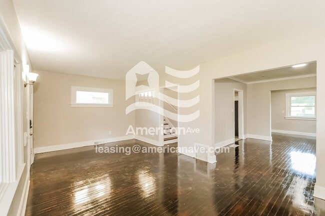 Photo - 1305 E 59th St