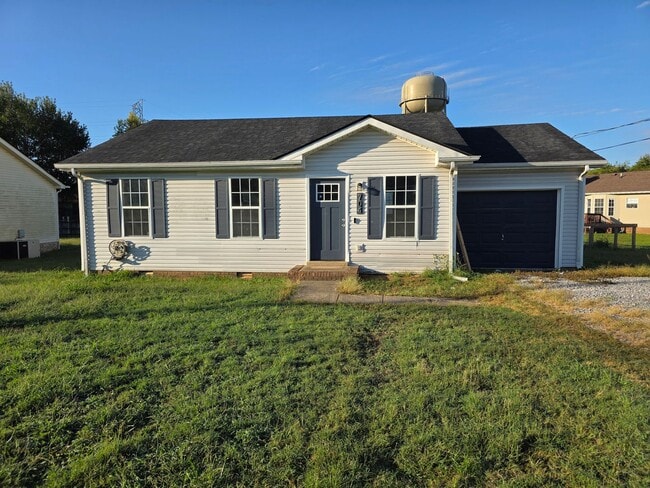 Building Photo - Comfort and Convenience Ranch Home Awaits