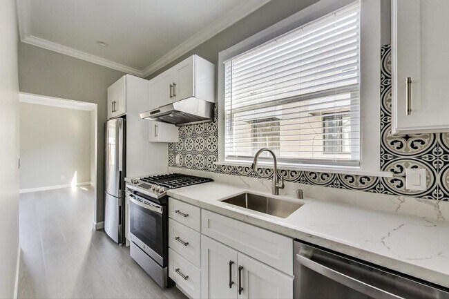 Photo - 666 17th St Unit 04-B