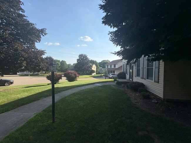 Photo - 2325 Cold Stream Ave NE