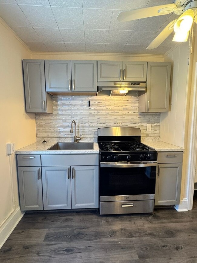 Photo - 301 N Catherine St Unit 2