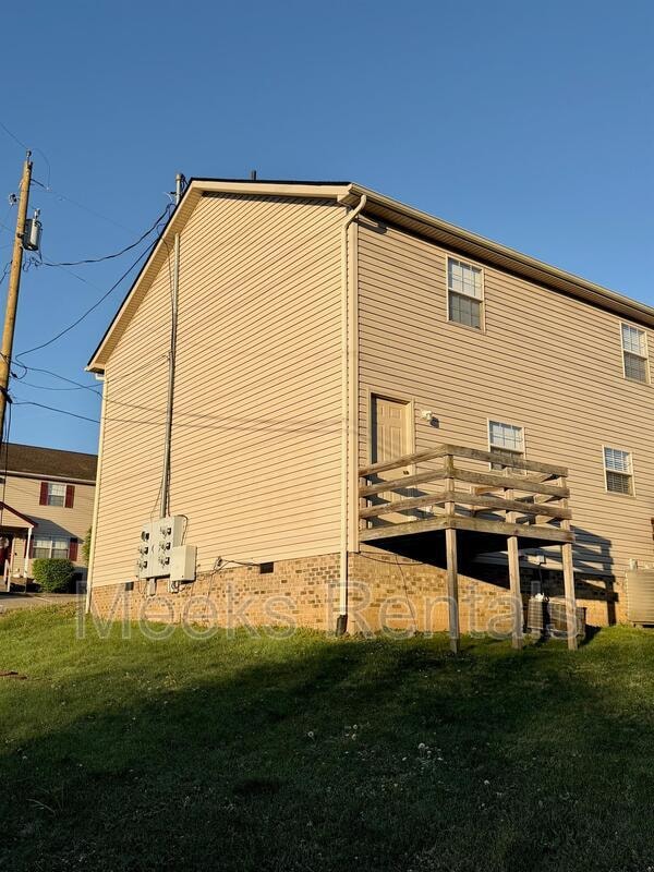 Photo - 120 Mt Vernon Ln