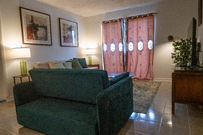 Photo - 1418 Collins Ave Unidad 403