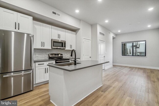 Photo - 2157 E Lehigh Ave Apartamento Unidad 501